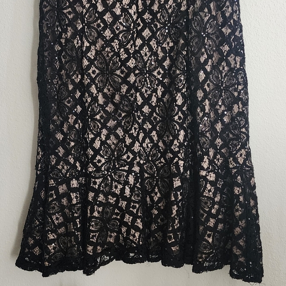 Maia Black Lace Sequin Angel Wing Zip Back Women's Dress Sz 10 (NWT) - Picture 8 of 12